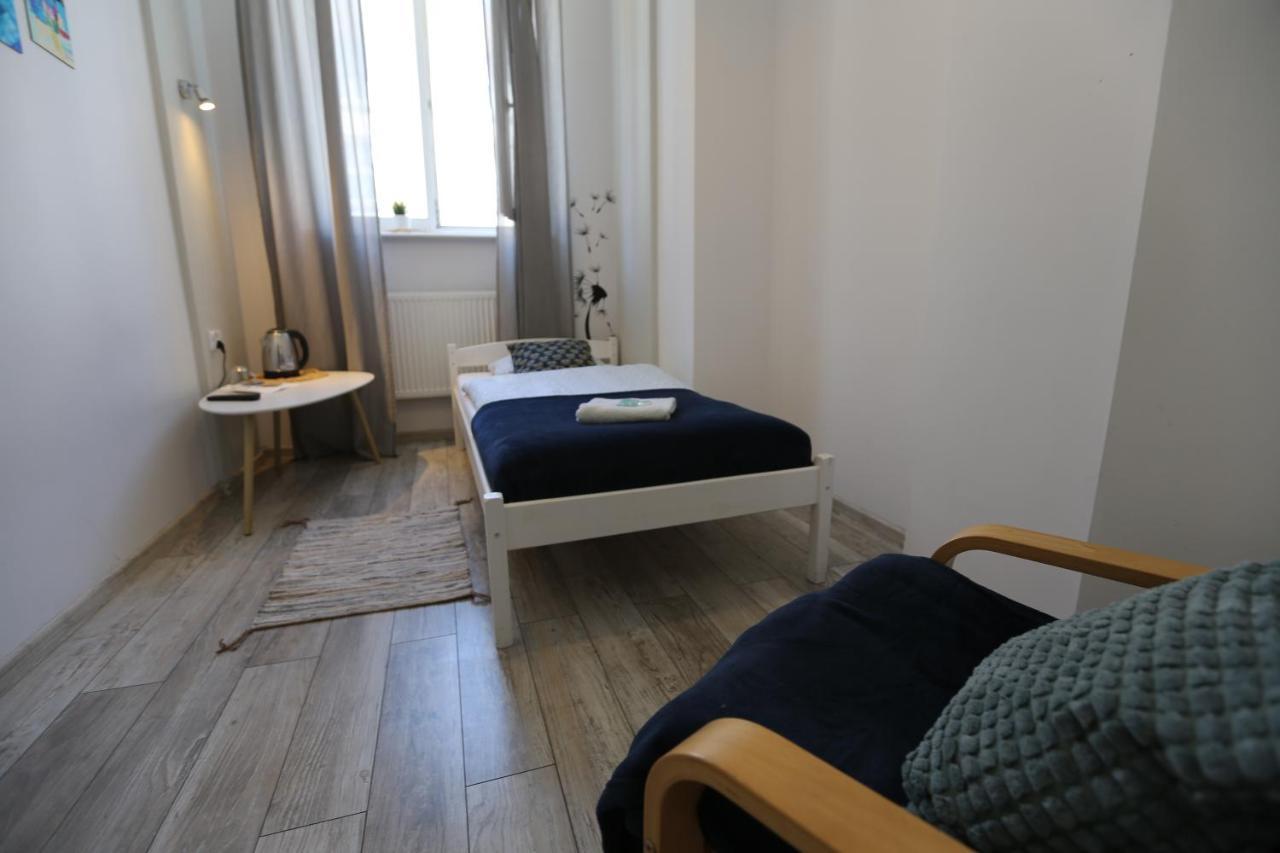 Deja Vu Hostel Varsó Kültér fotó