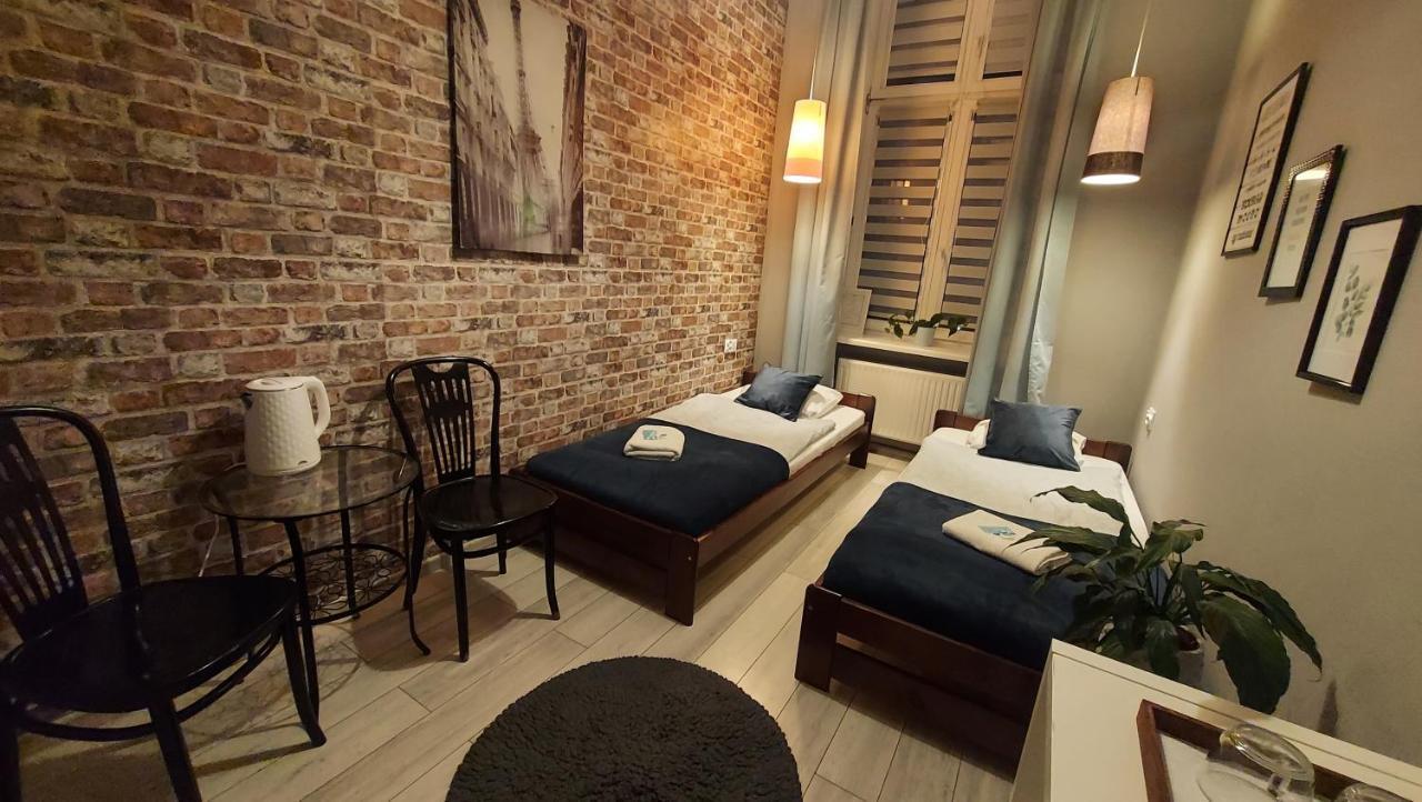 Deja Vu Hostel Varsó Kültér fotó