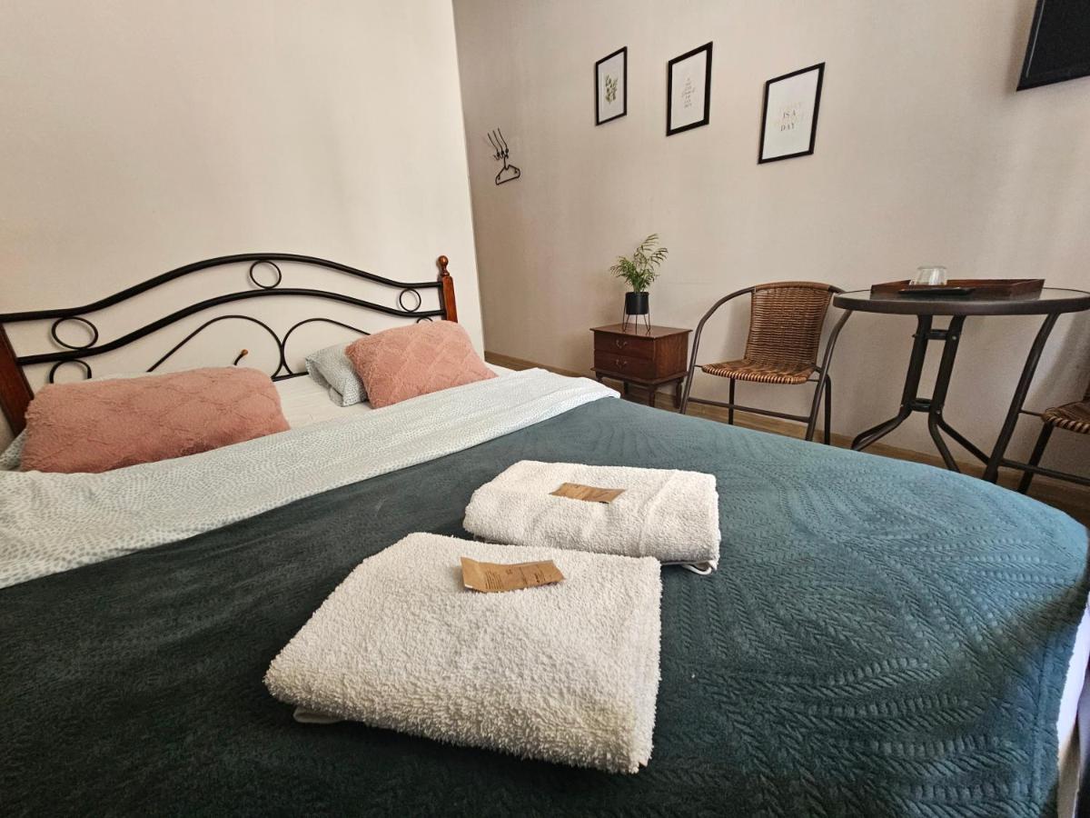 Deja Vu Hostel Varsó Kültér fotó