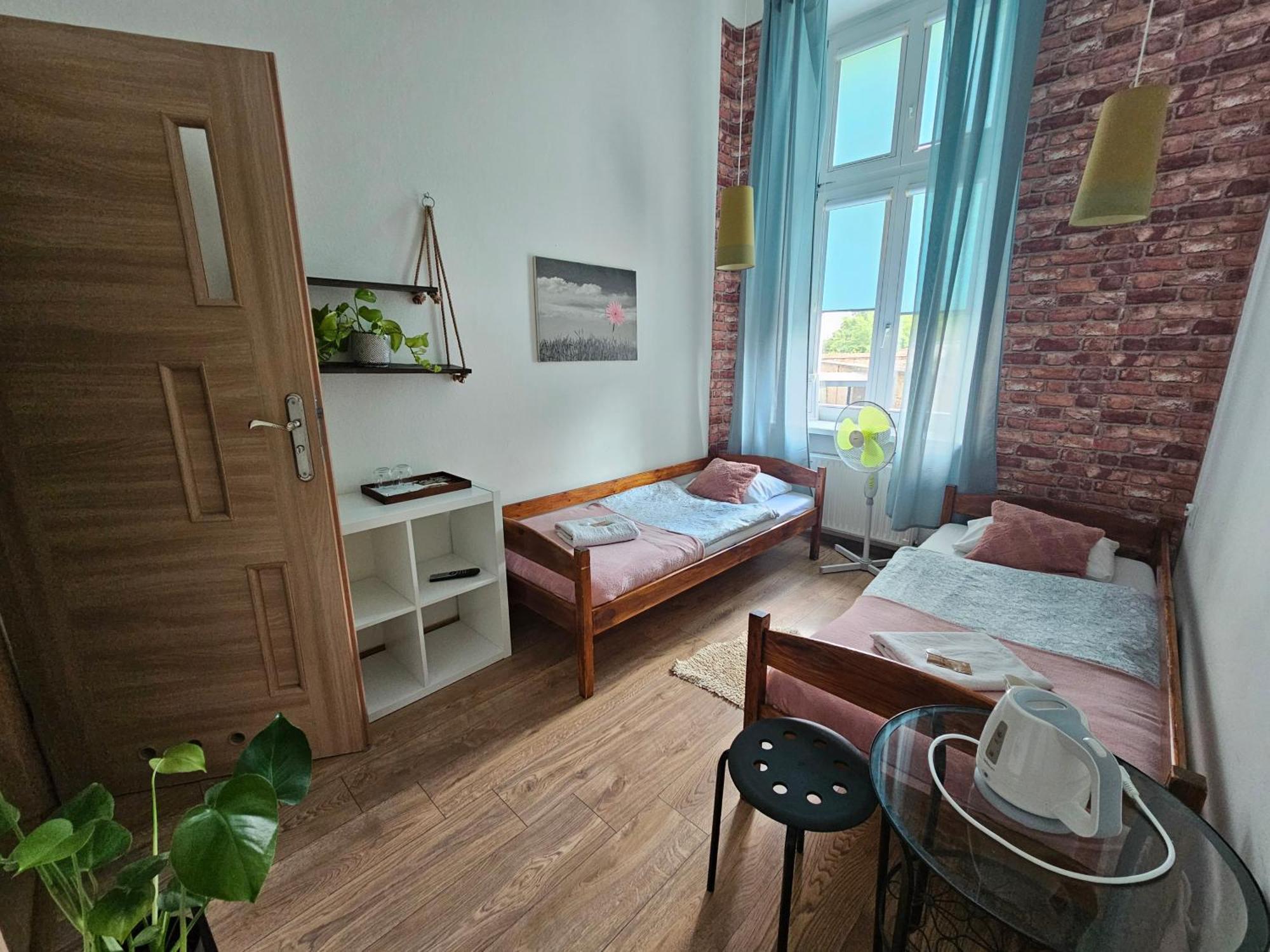 Deja Vu Hostel Varsó Kültér fotó