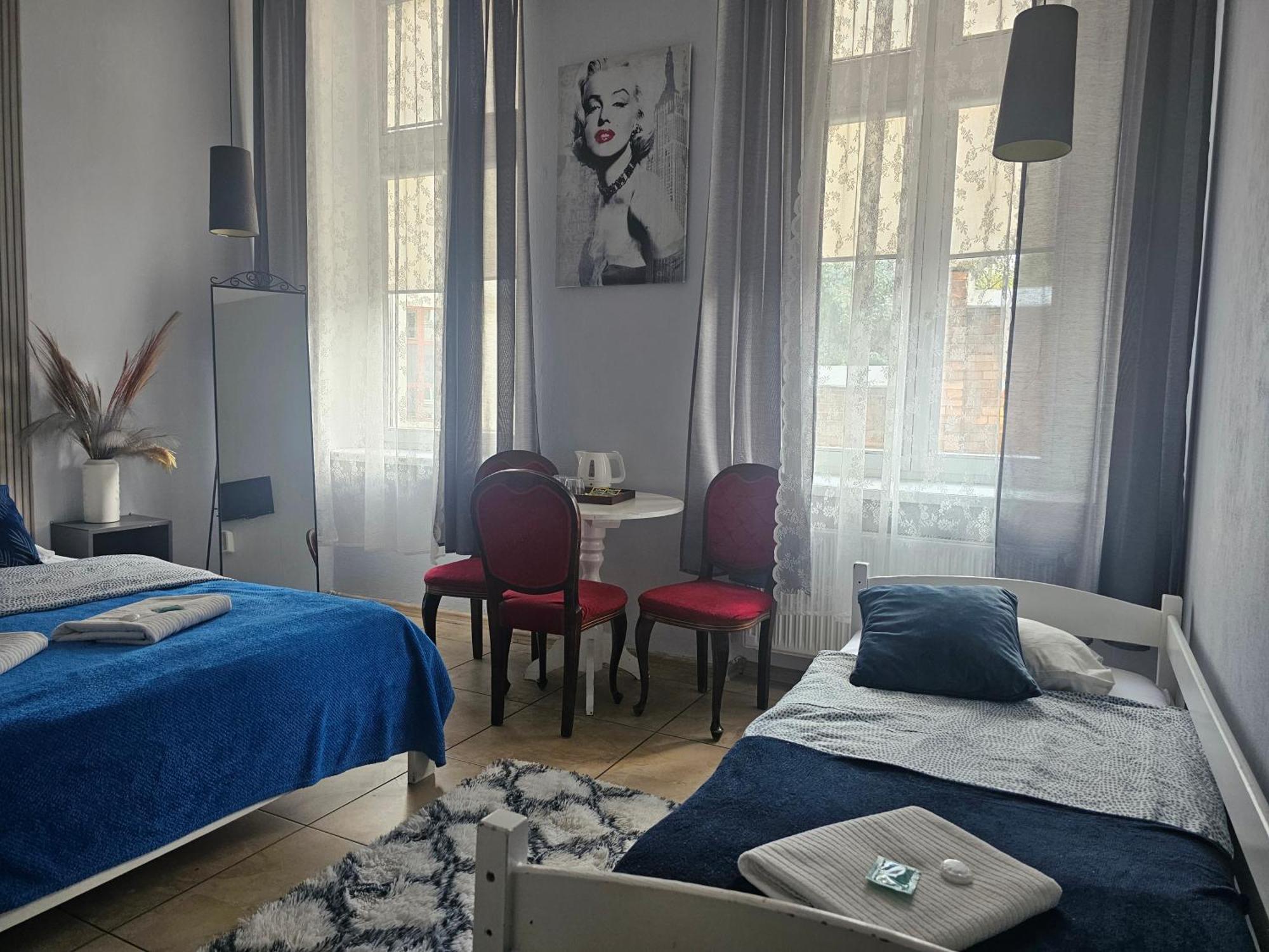 Deja Vu Hostel Varsó Kültér fotó